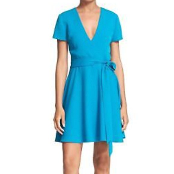 Alice + Olivia Adrianna Short-Sleeve Mock-Wrap Dress - Picture 2 of 3